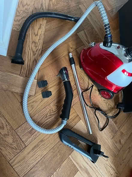 Photo of free Clothes steamer - Quest (BS1) #1