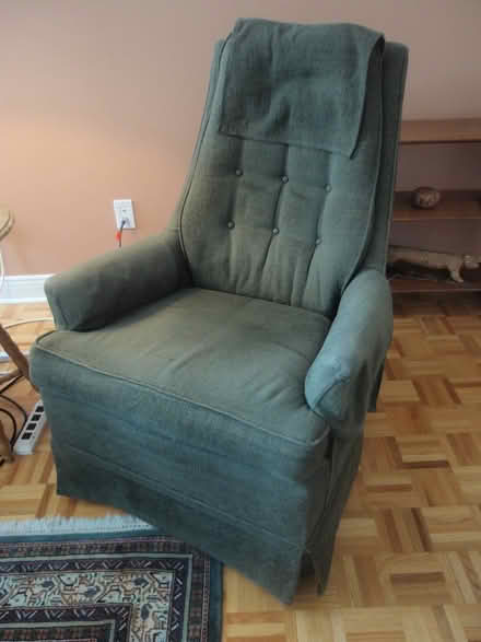 Photo of free rocking chair (Beacon Hill North) #1