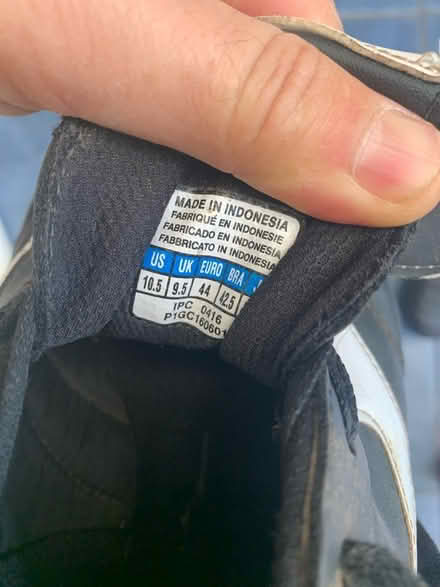 Photo of free 9.5 football boots (RH2 0) #3
