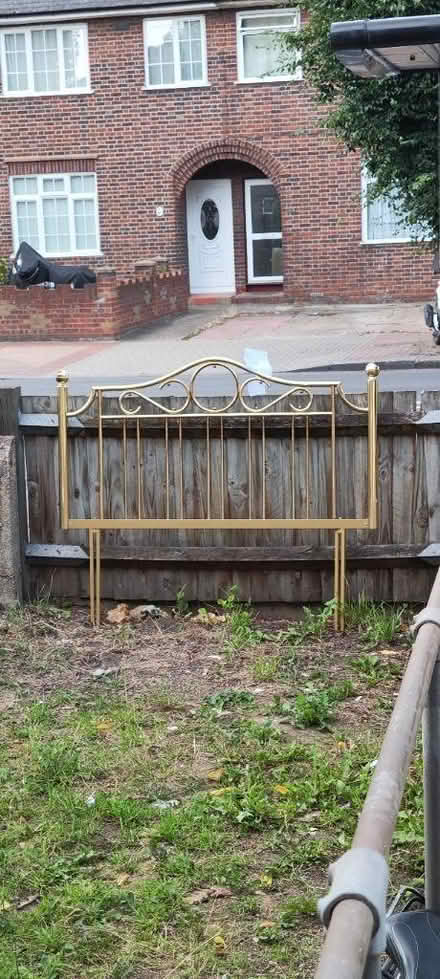 Photo of free Metal beautiful headboard (Tooting) #1