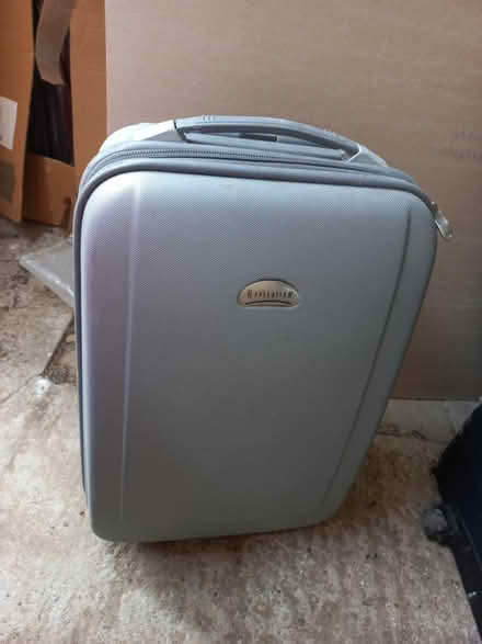 Photo of free Revelation Cabin Suitcase on wheels (Hadleigh SS7) #1
