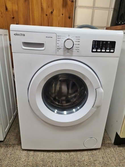 Photo of free Washing machine (mostly working) (SE17 - Elephant & Castle) #1
