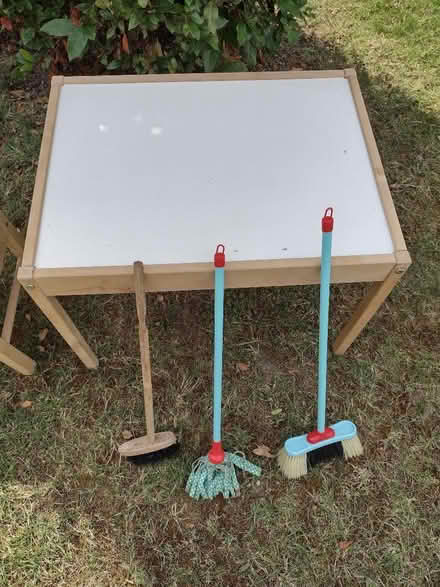 Photo of free Childrens play table & chairs and other bits (Croham CR2) #1