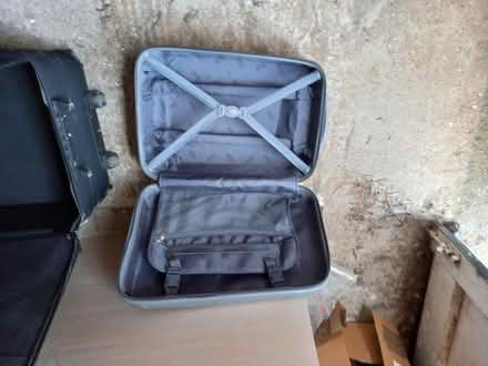 Photo of free Revelation Cabin Suitcase on wheels (Hadleigh SS7) #3