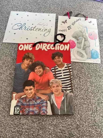 Photo of free Gift bags (Upton WF9) #1