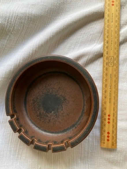 Photo of free Arabiaware ashtray (Kew East) #1