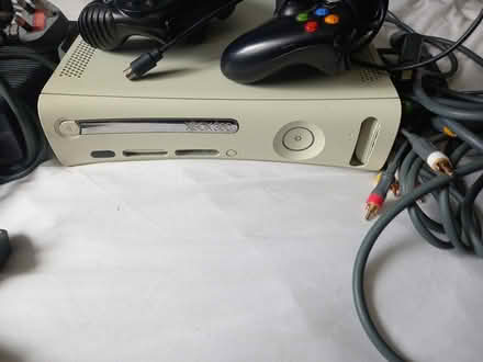 Photo of free Xbox 360 not ejecting (Hucclecote) #3