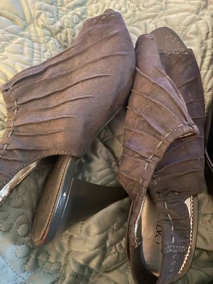 Photo of free Shoes Size 10 WLR near Kohl’s (West Little Rock) #1