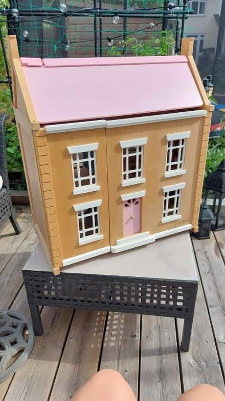 Photo of free John Lewis Dolls House (TW12) #4