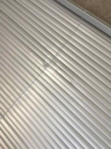 Photo of free Metal venetian blind (Coal Aston S18) #2