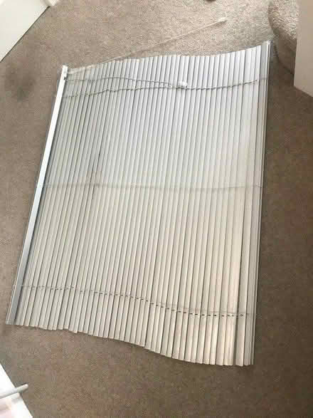Photo of free Metal venetian blind (Coal Aston S18) #4