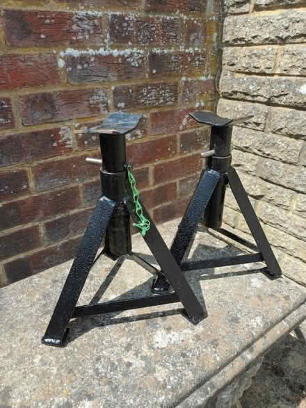 Photo of free Axle Stands (South Heighton BN9) #1
