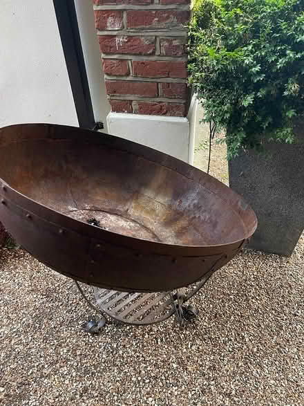 Photo of free Fire pit (East molesey KT8) #1