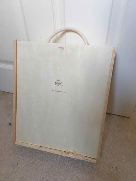 Photo of free Wine box (PO19) #2