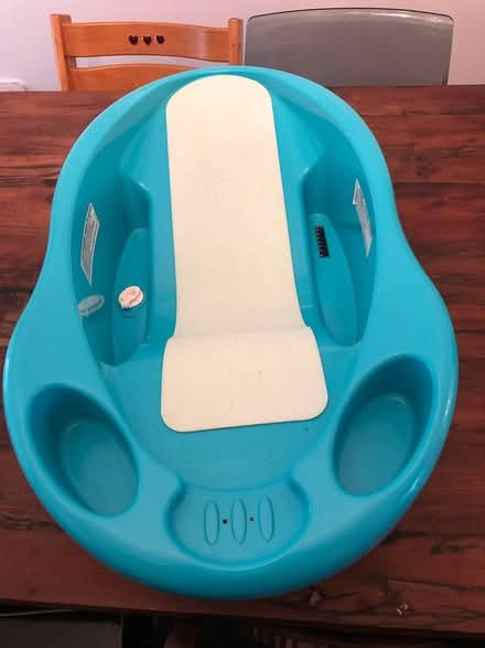 Photo of free Bath for baby (Victoria park and eglinton) #1
