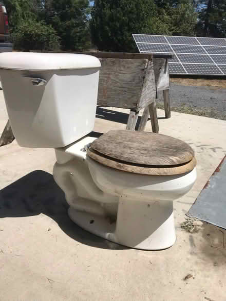 Photo of free Toilets (South Sebastopol) #2