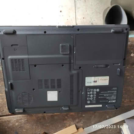 Photo of free Laptop and carry bag (Tankerton CT5) #3