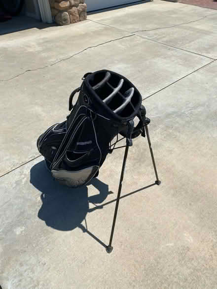 Photo of free Callaway golf bag (Pacific Hills) #2