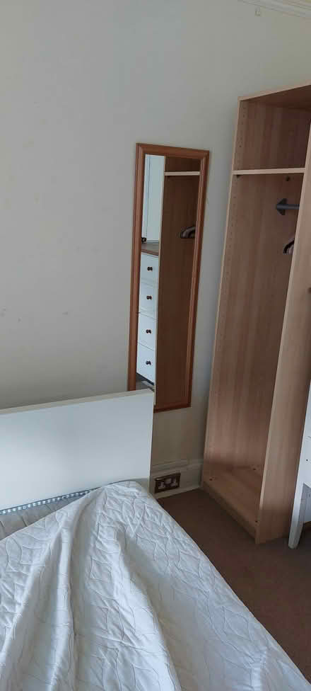 Photo of free Mirror with crack (EH9) #2