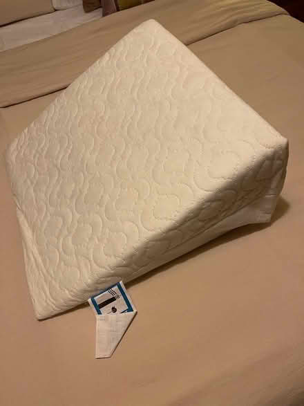 Photo of free Reflux cushions / support cushions (Wallasey CH45) #1