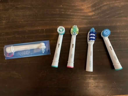 Photo of free Oral B Electric toothbrush heads (Chorlton-cum-Hardy M21) #2