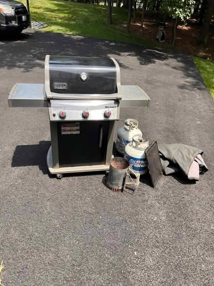 Photo of free Weber Spirit grill and accessories (Oakton) #2