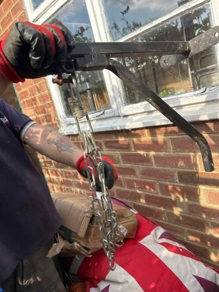 Photo of free Wall mount and hanging chain (Chessington KT9) #1