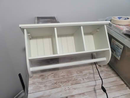 Photo of free Cute cottage shelf with towel rack (Worldgate, Herndon) #1