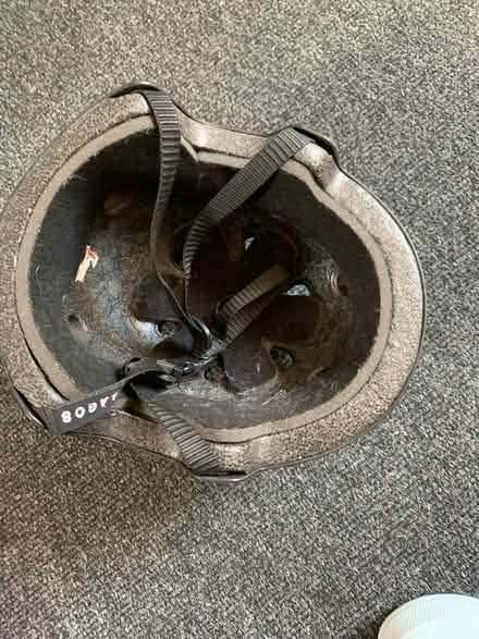 Photo of free Men’s Cycling helmet (IP4 Woodbridge Road) #1