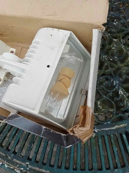 Photo of free Pir floodlight (Old Town SG1) #2