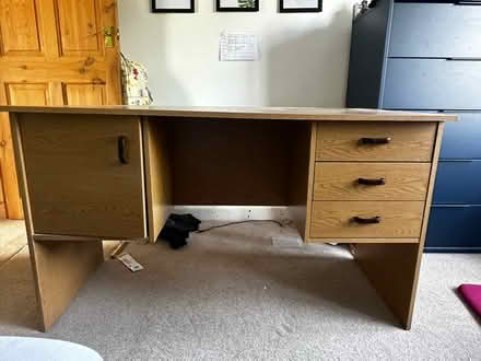 Photo of free Desk (Bradford on Avon, BA15) #1