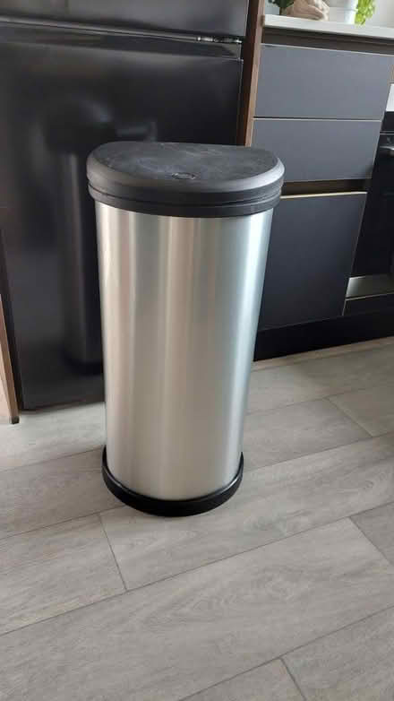 Photo of free Kitchen bin (RH12) #2