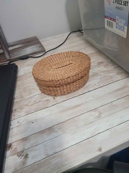 Photo of free Small basket with snug fitting top (Worldgate, Herndon) #1