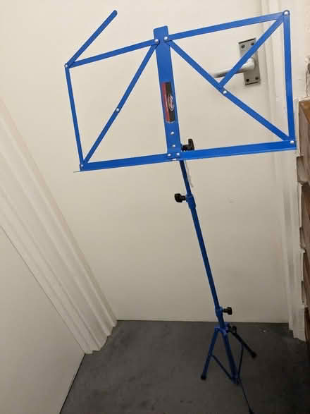 Photo of free music stand (Tring Wharf HP23) #1