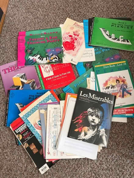 Photo of free Music/ Piano books (Libertyville, IL) #1