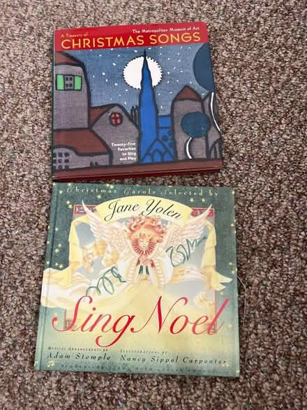 Photo of free Christmas Music books (Libertyville, IL) #1