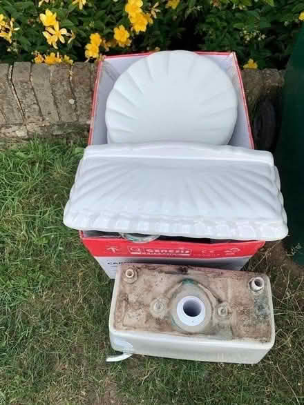 Photo of free Shell design toilet (Westdene BN1) #2