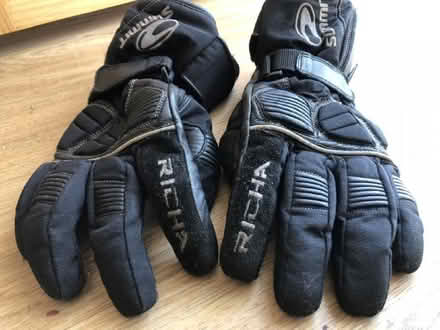 Photo of free Motorcycle gloves, mens size large (Central Liverpool L1) #2