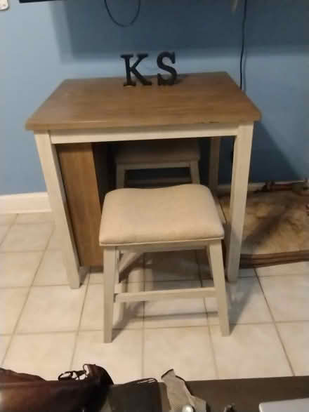 Photo of free Counter Height Table w/Stools (Washington 20020) #2