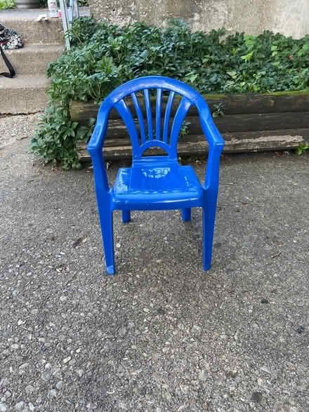Photo of free Plastic kids/toddler chair (Briarcliffe, Wheaton) #1