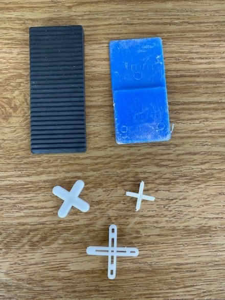 Photo of free Tile spacers (Warminster BA12) #1