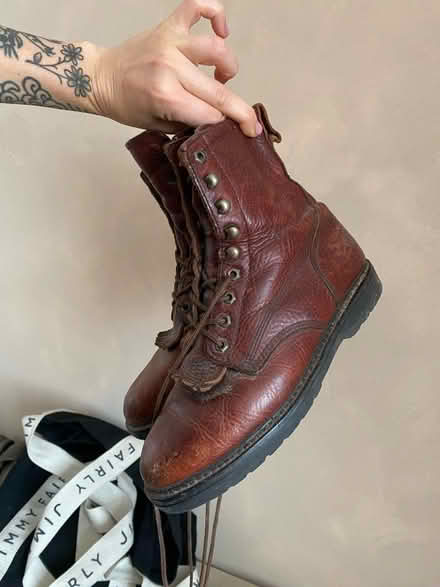 Photo of free Shoes size 6 (N18) #4