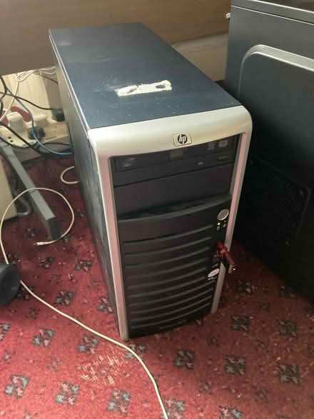 Photo of free HP tower computer (Dunfermline KY12) #1