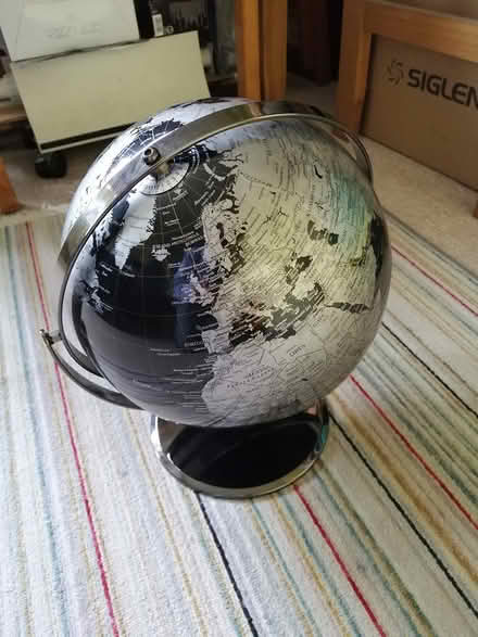 Photo of free Black Globe with metal base (Barton under Needwood DE13) #1