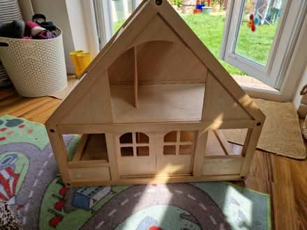 Photo of free Doll house (Roslin, Midlothian EH25) #1