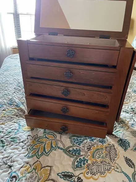 Photo of free Jewelry Box (Amityville) #1