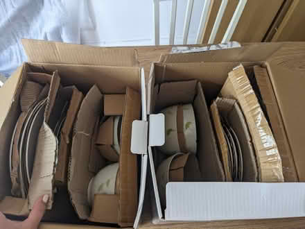 Photo of free Dining set (SG8) #3