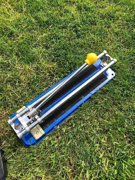 Photo of free Tile cutter (Tickenham BS21) #1