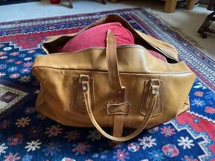 Photo of free Vintage leather holdall (Bear Flat) #1