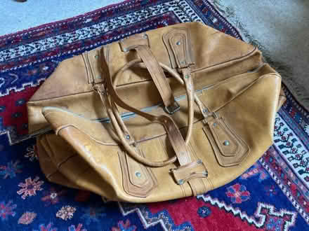 Photo of free Vintage leather holdall (Bear Flat) #2